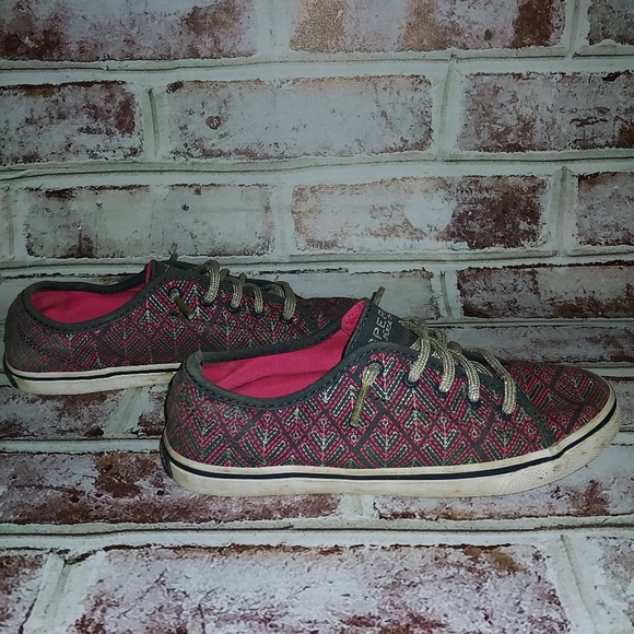 Sperry - Picture 2 of 6